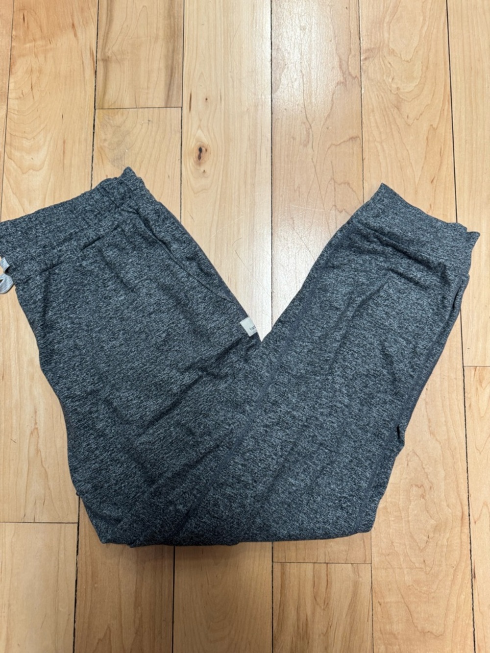 Vuori Heather Gray Joggers with Drawstring - Picture 3 of 3